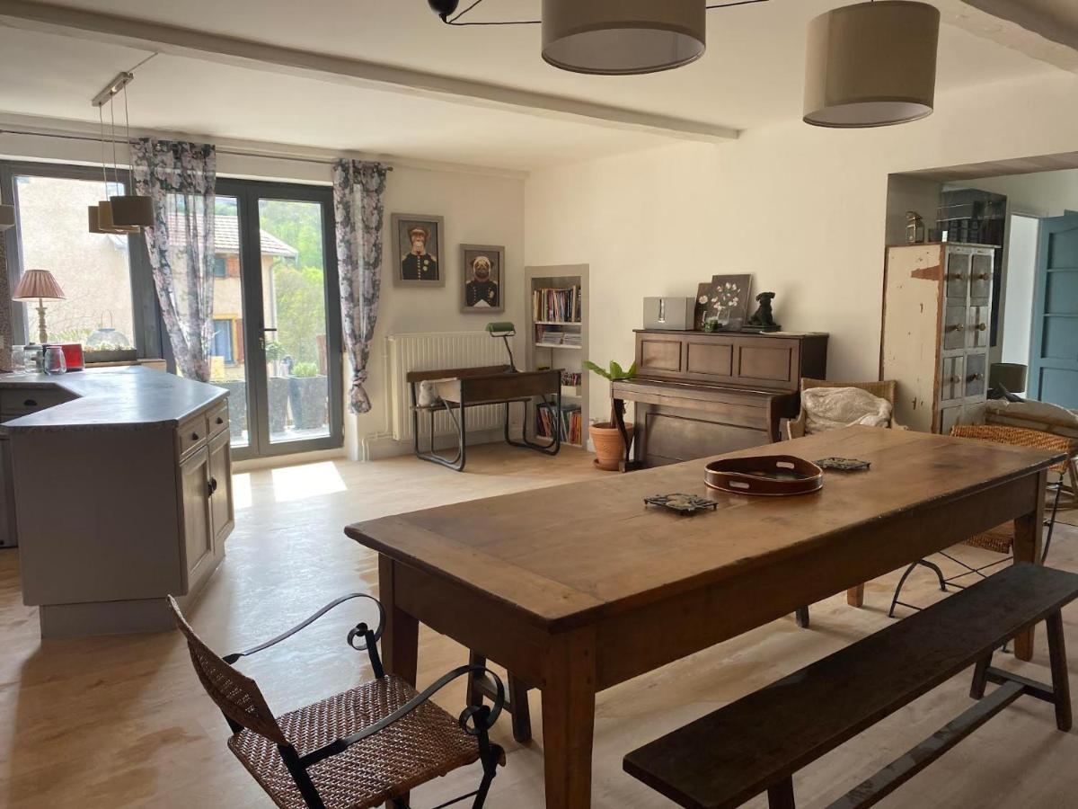 Maison Sur Cour Courzieu 외부 사진